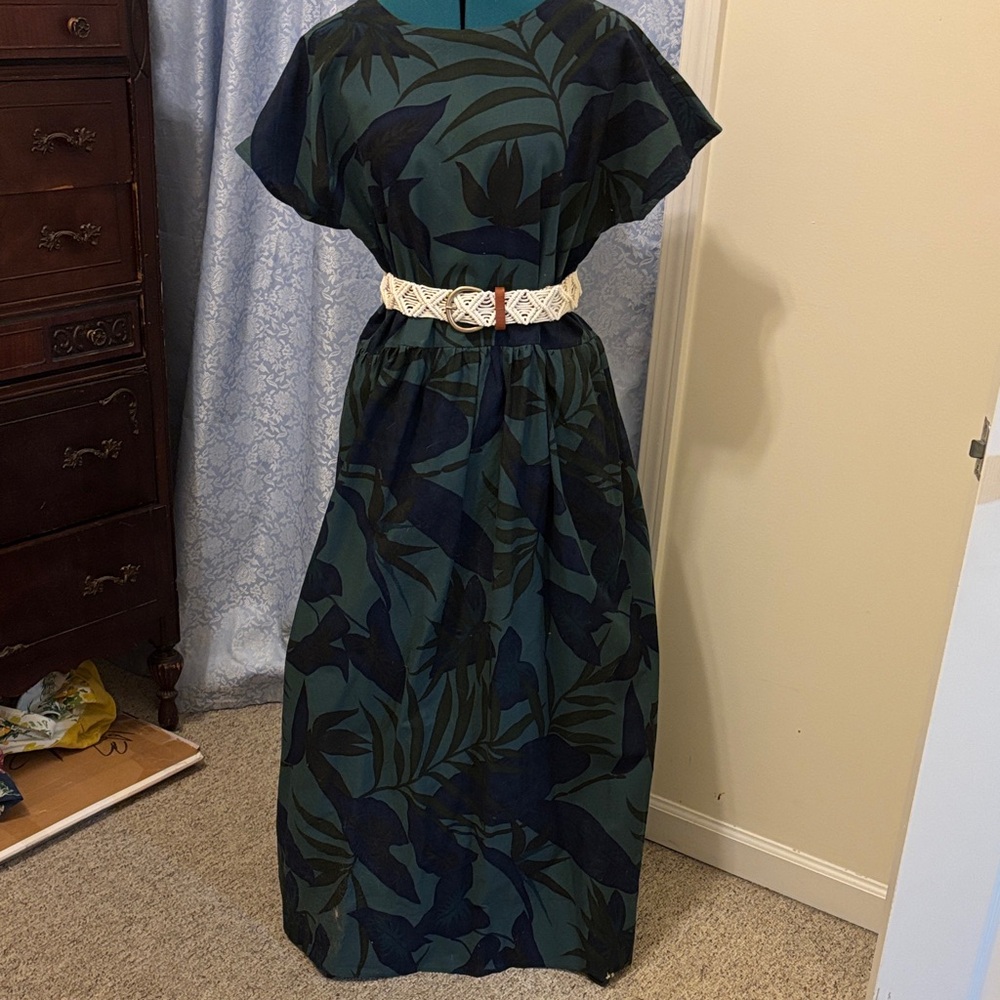 Tropical Leaf Print Maxi Dress